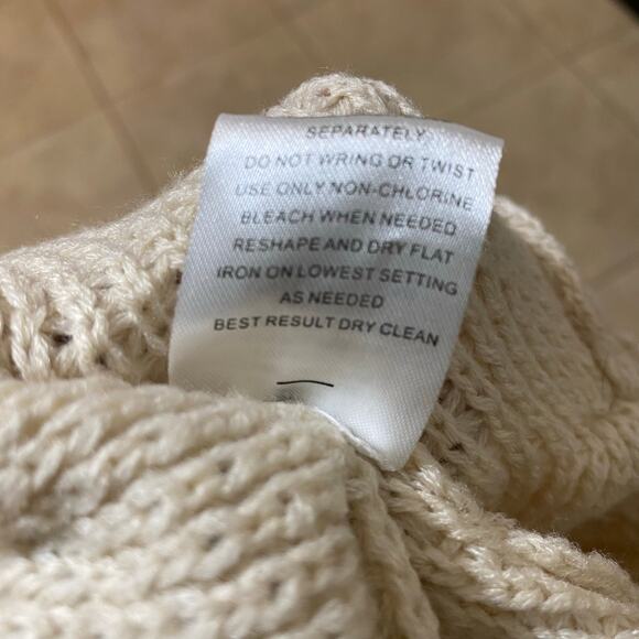 Pink Republic Ivory Cable Knit Faux Fur Collar Toggle Sweater Vest Size Medium - Picture 7 of 9